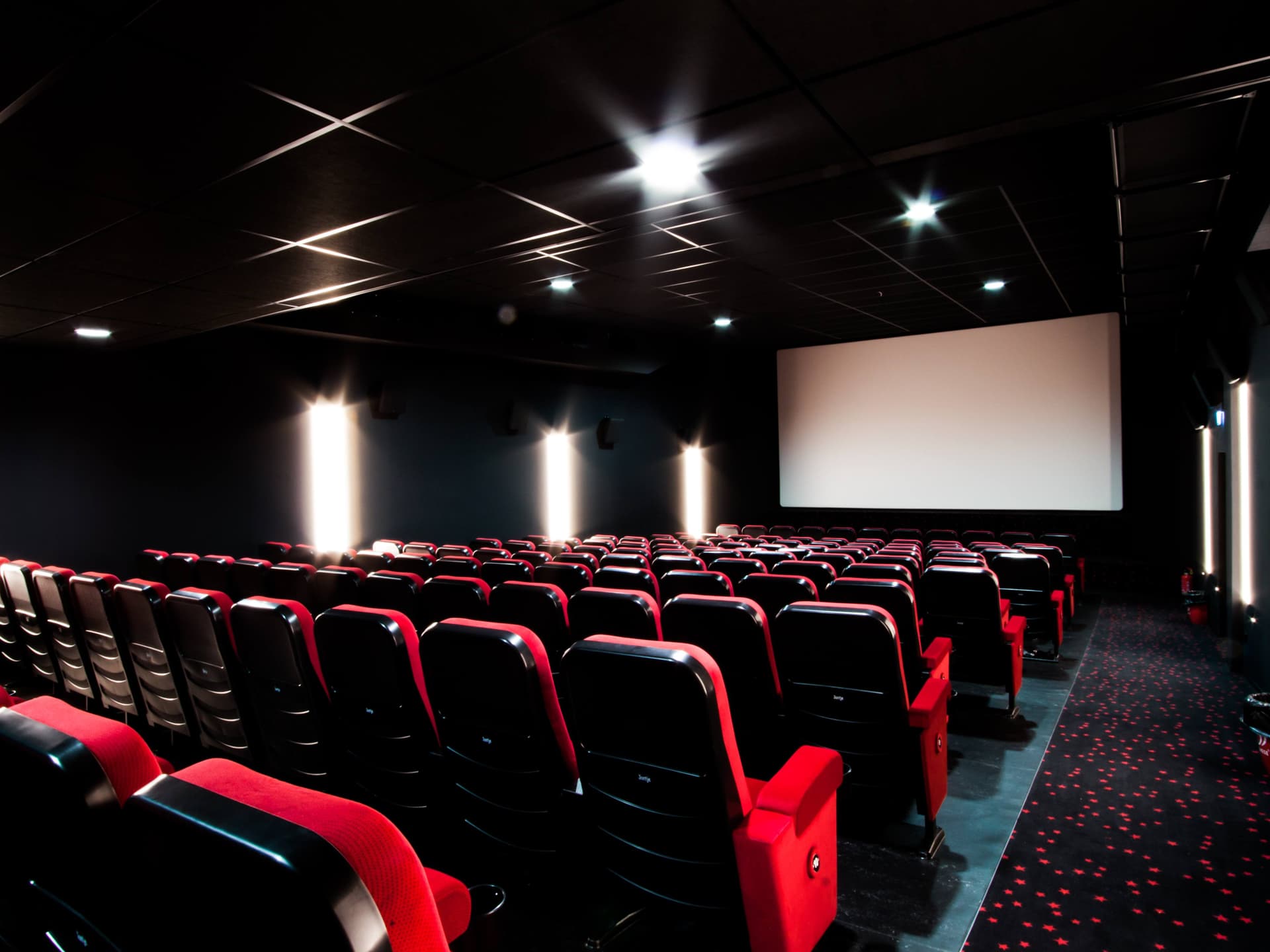 Cinema Preview Image 1 Gloria Kino Center